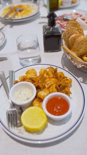 Video post by @lipsmackingfoodie on Instagram