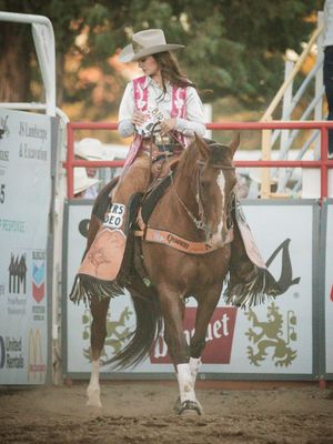 Image post by @sistersrodeo on Instagram