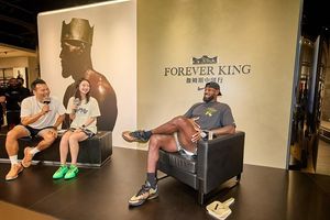 Image post by @kingjames on Instagram