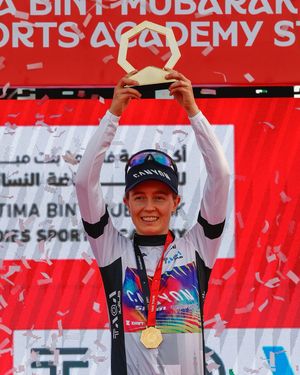 Image post by @wmncycling on Instagram