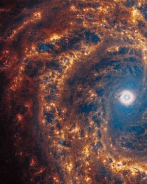 Image post by @hubbleesa on Instagram