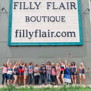Image post by @shopfillyflair on Instagram