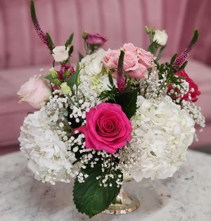 Image post by @flowergardenatl on Instagram