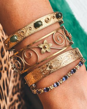Image post by @maejeanvintage on Instagram