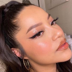 Image post by @blinkingbeaute on Instagram