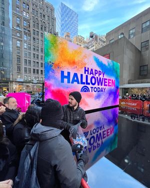 Image post by @newhousenyc on Instagram