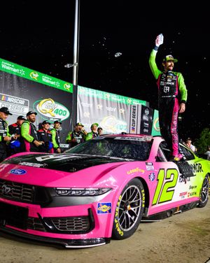 Image post by @echoparkspeedway on Instagram