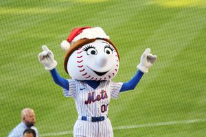 Image post by @mrsmet on Twitter