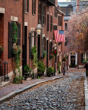 Image post by @mustdoboston on Instagram