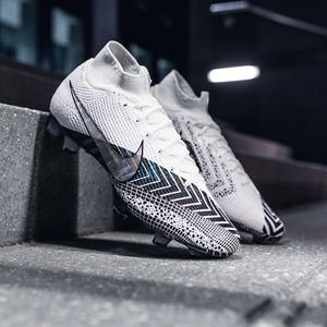 Image post by @soccerdotcom on Instagram