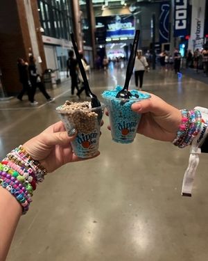 Image post by @dippindots on Instagram