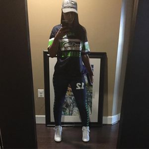 Image post by @angelarye on Instagram