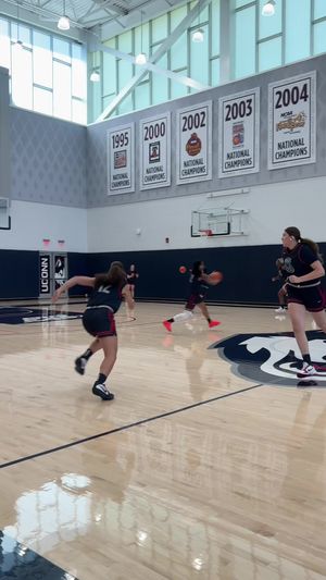 Video post by @uconnwbb on TikTok