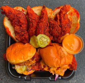 Image post by @daveshotchicken on Instagram