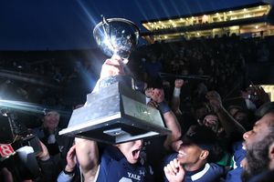 Image post by @yalefootball on Twitter