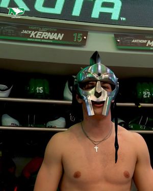Image post by @undmhockey on Instagram