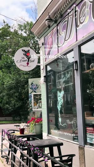 Video post by @filmbychloeg on TikTok