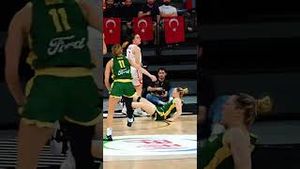 Video post by @basketballaus on YouTube