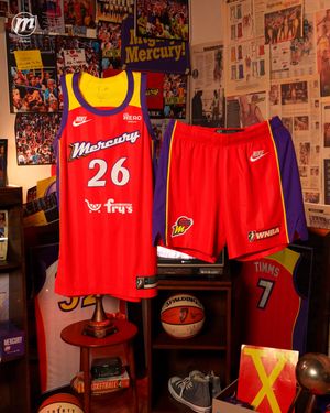 Video post by @phoenixmercury on TikTok