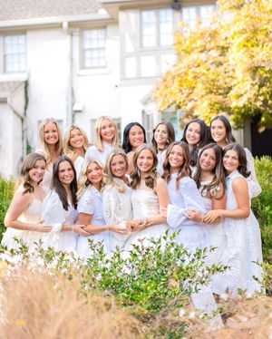Image post by @alphachiua on Instagram