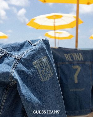 Image post by @guessjeans on Instagram