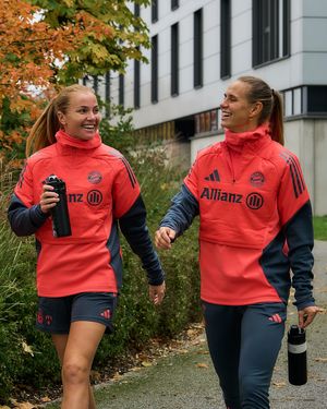 Image post by @fcbfrauen on Instagram
