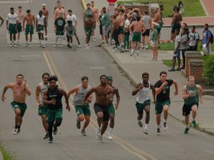 Image post by @OhioFootball on Twitter