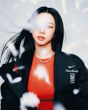 Image post by @ellemenhk on Instagram