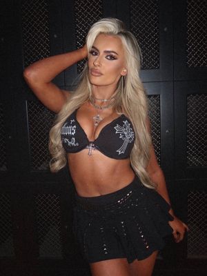 Image post by @thewrestlingclassic on Instagram