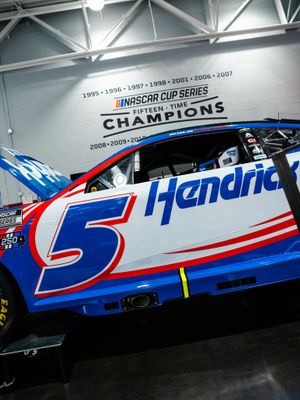 Image post by @teamhendrick on Instagram