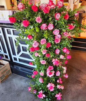 Image post by @flowergardenatl on Instagram