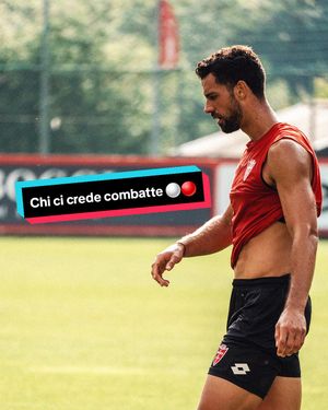 Video post by @acmonza on TikTok