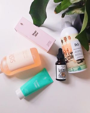 Image post by @glossgoods on Instagram