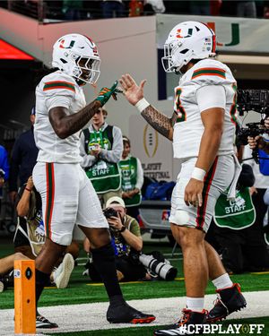 Image post by @CFBPlayoff on Twitter