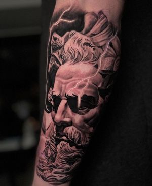 Image post by @skindesigntattoos on Instagram