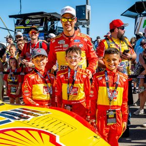 Image post by @joeylogano on Instagram