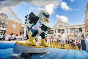 Image post by @uncw.alumni on Instagram