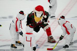 Image post by @CapsYouthHockey on Twitter
