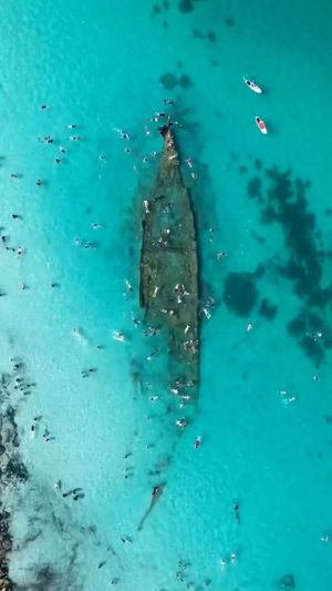 Video post by @droneartgallery on Instagram