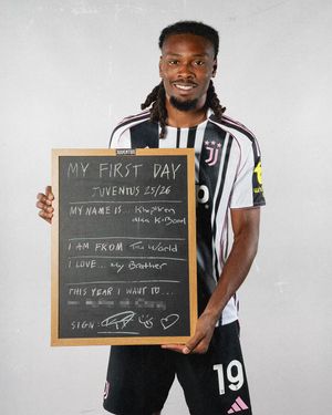 Video post by @juventus on TikTok