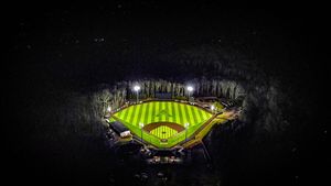 Image post by @AppBaseball on Twitter