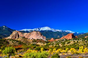 Image post by @visitpikespeak on Instagram
