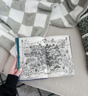 Image post by @blondiereads_ on Instagram