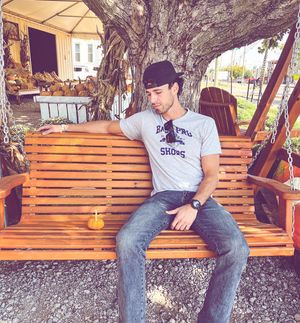 Image post by @derekaustinmusic on Instagram