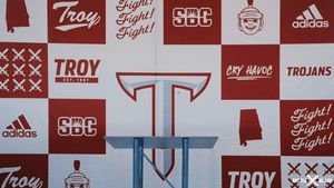 Video post by @TroyTrojansFB on Twitter