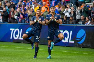 Image post by @LaurelPfahler on Twitter