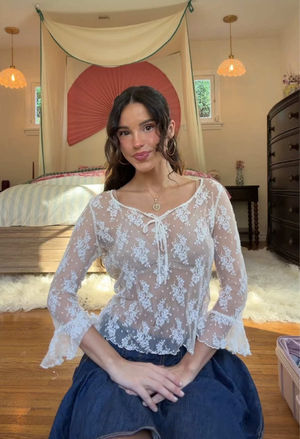 Video post by @lyssielooloo on TikTok