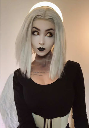 Video post by @ember.w0lf on TikTok