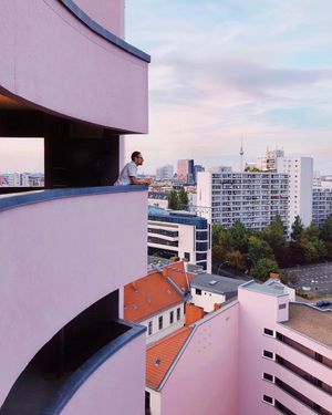 Image post by @kirstenalana on Instagram