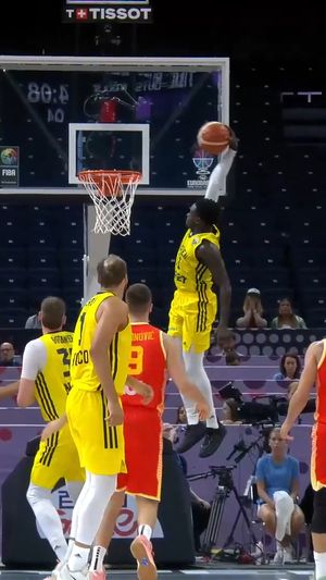 Video post by @swebasketball on Facebook